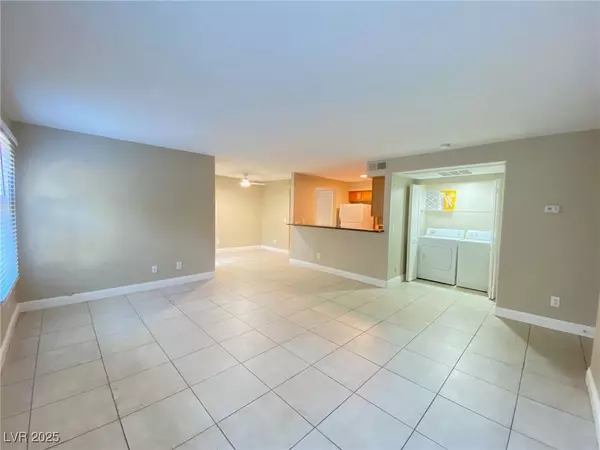 Las Vegas, NV 89117,9325 W Desert Inn RD #119