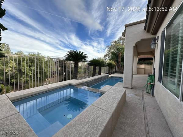 Henderson, NV 89052,102 Emerald Dunes