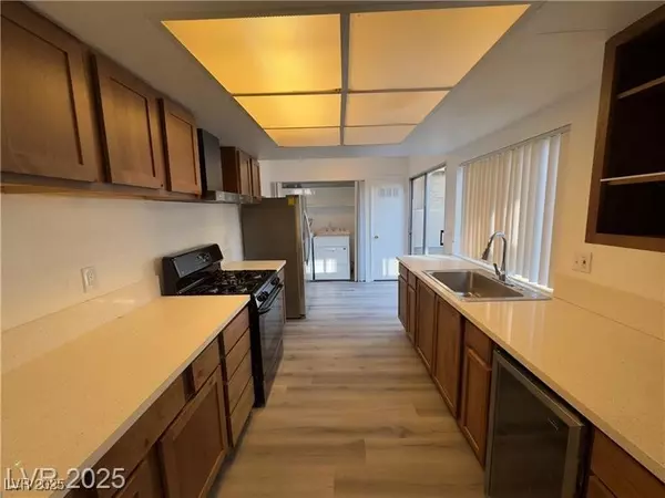 Las Vegas, NV 89110,4239 Brockton Green CT