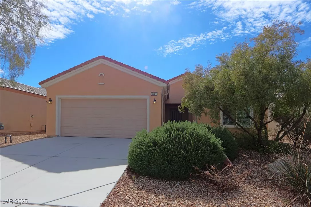 North Las Vegas, NV 89084,3321 Kingbird DR