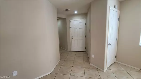 Las Vegas, NV 89139,7379 Lagoon Blue ST