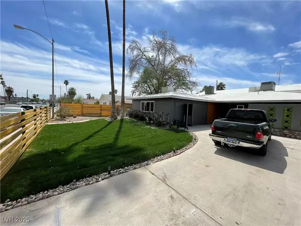 Las Vegas, NV 89119,4957 Wilbur ST