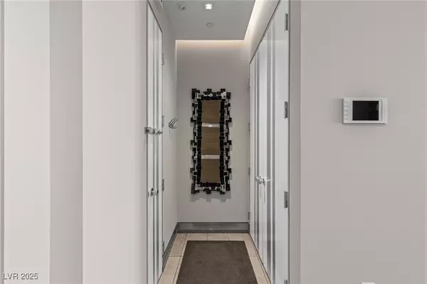 Las Vegas, NV 89158,3750 S LAS VEGAS BL BLVD #4102