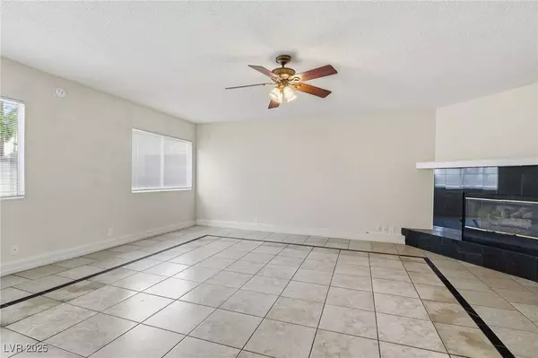 Las Vegas, NV 89146,5208 Mountain View DR