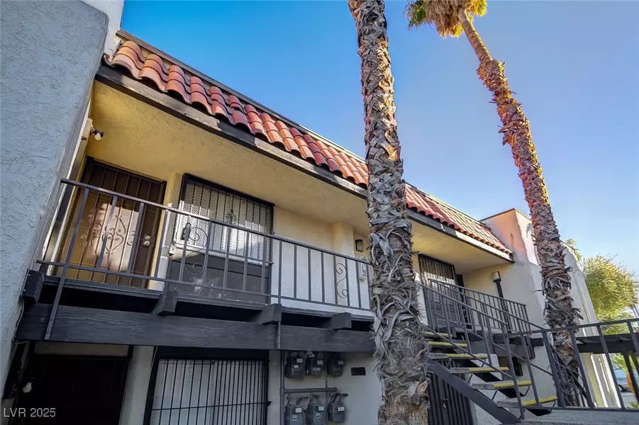 1440 Vegas Valley DR #10, Las Vegas, NV 89169