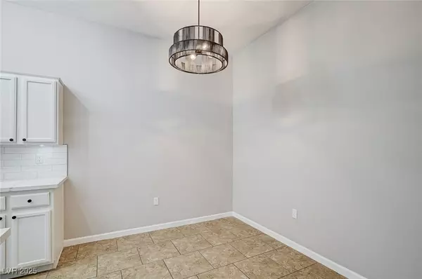 Las Vegas, NV 89129,3500 Cactus Shadow ST #104