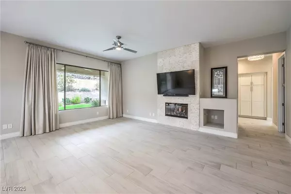 Henderson, NV 89052,44 Moraine DR