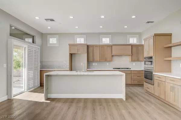 Las Vegas, NV 89134,9937 Villa Ridge DR