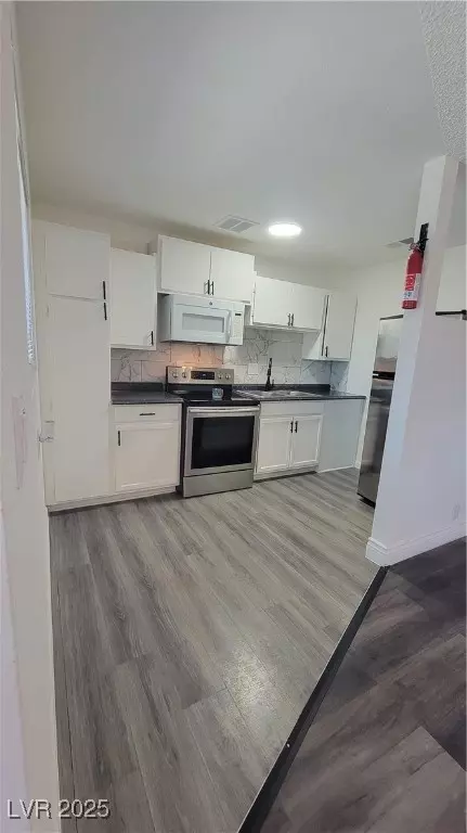 Las Vegas, NV 89101,2904 Marlin AVE #D