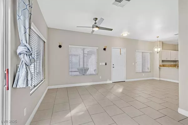 Henderson, NV 89011,5983 Trickling Descent ST #102