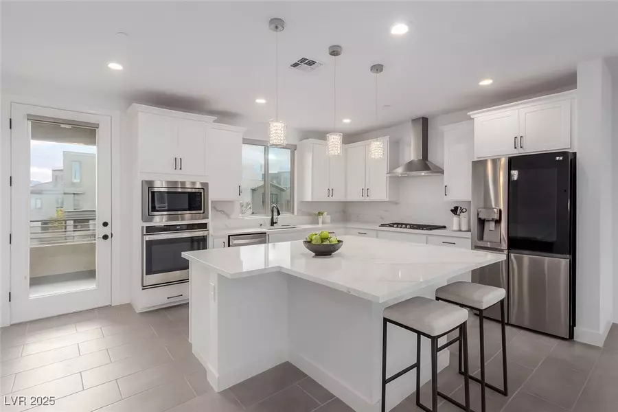 11635 Gentle Birdsong AVE, Las Vegas, NV 89138