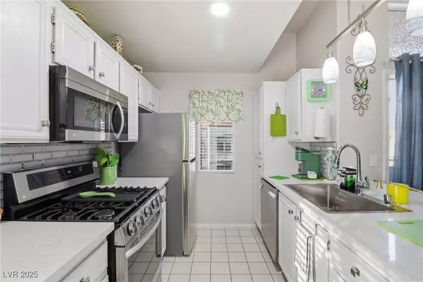 Las Vegas, NV 89128,3125 N Buffalo DR #2114