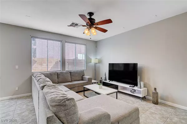 Las Vegas, NV 89122,6380 Alderlyn AVE