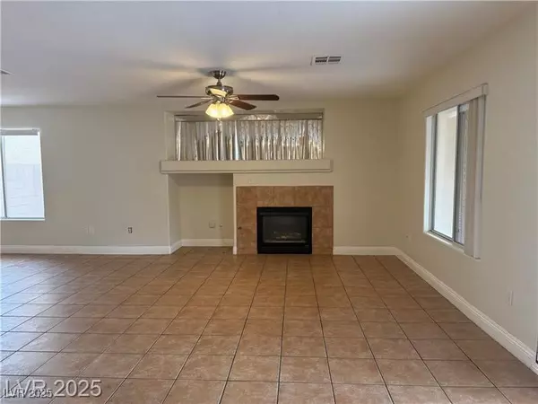 Las Vegas, NV 89147,9649 Jeran Miles CT