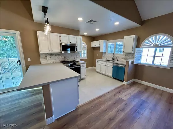 Henderson, NV 89074,2925 Wigwam Pkwy #423