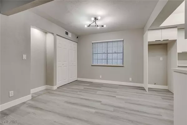 North Las Vegas, NV 89030,2120 Venus AVE #C