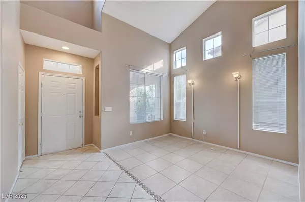 Las Vegas, NV 89144,1829 Drifters Peak ST