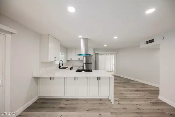 Las Vegas, NV 89121,4631 Rita DR