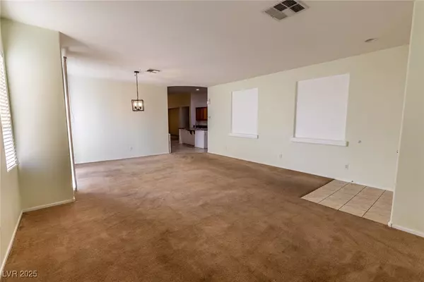 North Las Vegas, NV 89085,8109 Slate Falls ST