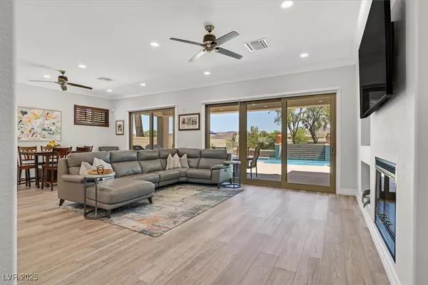 Henderson, NV 89052,77 Fountainhead CIR