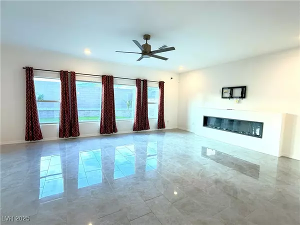 Las Vegas, NV 89113,8415 Iron Heart LN