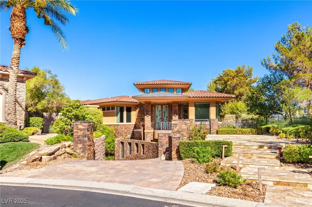 Las Vegas, NV 89141,2 Castle Oaks CT