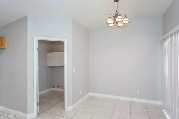 North Las Vegas, NV 89031,5226 Portland CT