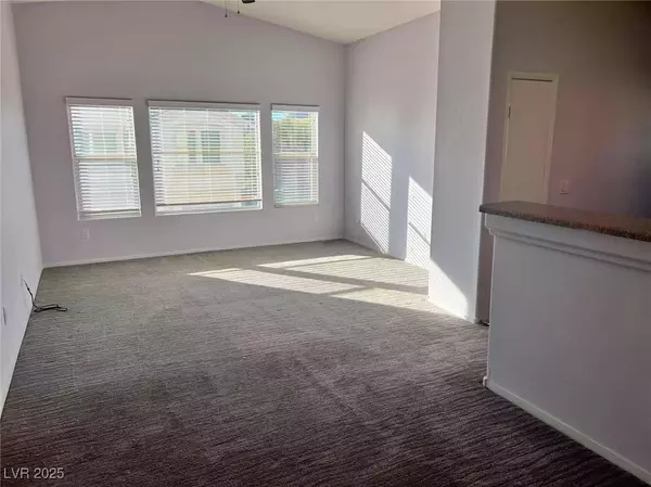 Las Vegas, NV 89178,8718 Tomnitz AVE #101