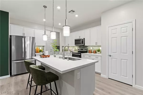 Henderson, NV 89015,326 Parawan ST