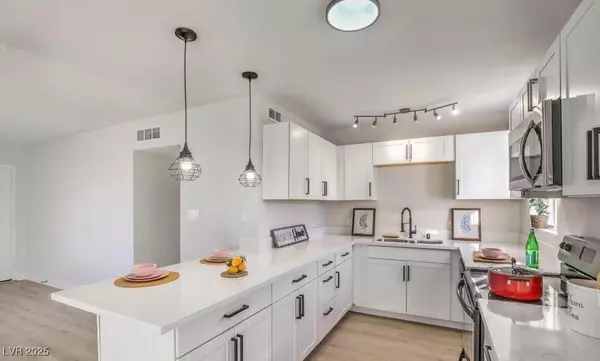 North Las Vegas, NV 89032,2033 Hassell AVE