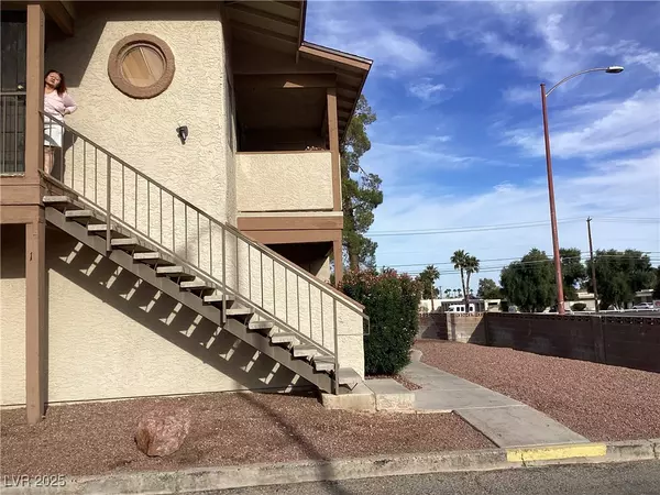 Las Vegas, NV 89108,3701 Snorkel CIR #C