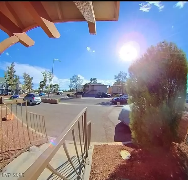 Las Vegas, NV 89108,3701 Snorkel CIR #C