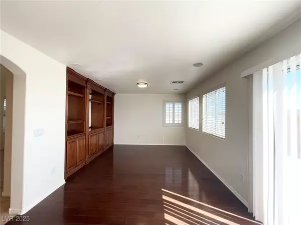 Las Vegas, NV 89139,4993 Vacaville AVE