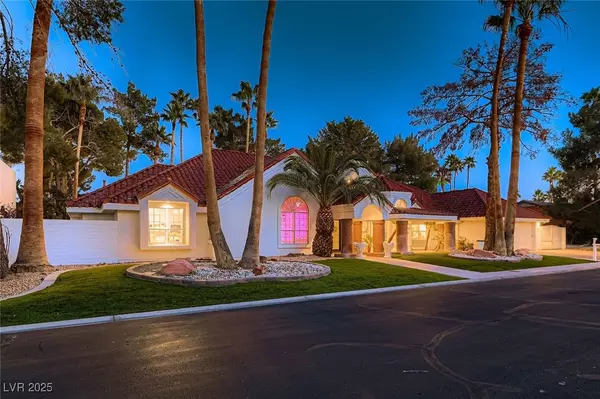 Las Vegas, NV 89107,205 Desert View ST