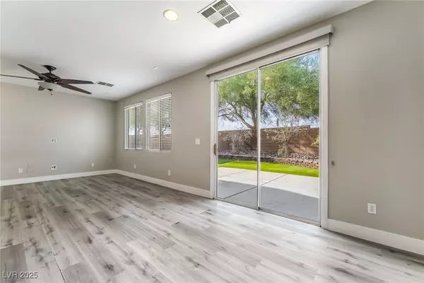 Las Vegas, NV 89141,10667 MANN ST