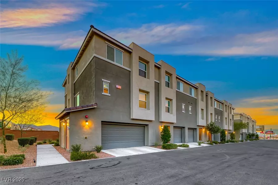 12131 Harvest Sky WAY #1, Las Vegas, NV 89183