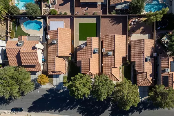 Henderson, NV 89074,86 Quiet Desert LN