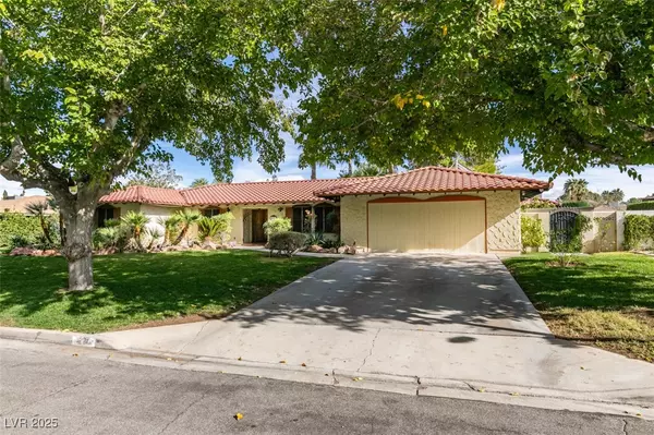 Las Vegas, NV 89121,4220 W Pinecrest CIR