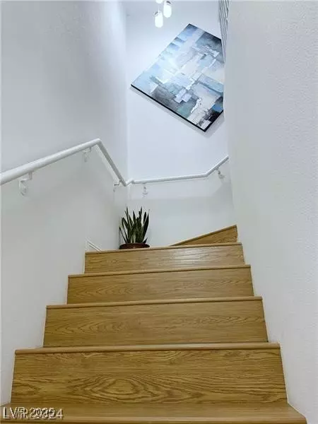 North Las Vegas, NV 89031,5855 Valley DR #2101