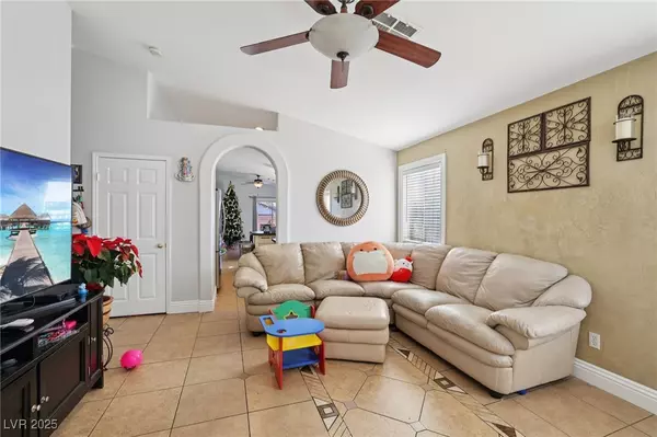 North Las Vegas, NV 89031,5140 Canary Island CT