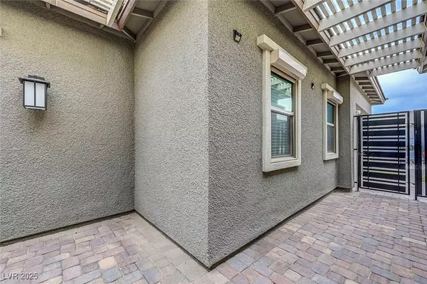 Las Vegas, NV 89138,977 Edinburgh Fields CT