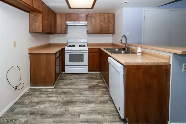 Laughlin, NV 89029,3790 Desert Marina DR #147