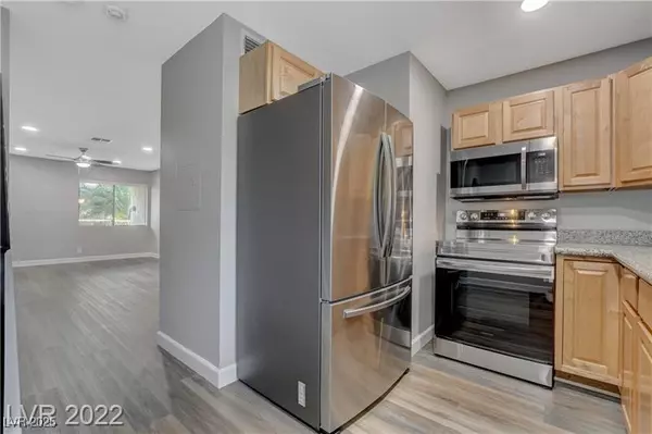 Boulder City, NV 89005,1303 Darlene WAY #405B