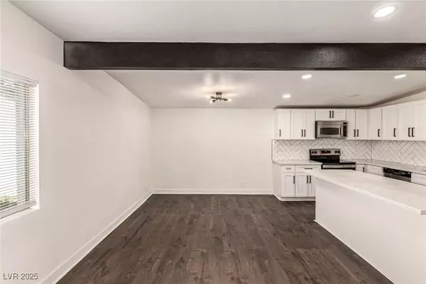 North Las Vegas, NV 89030,3220 Stanley AVE