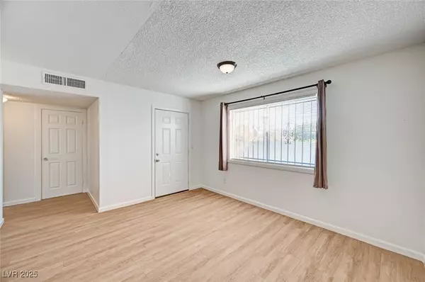 North Las Vegas, NV 89030,2532 Bulloch ST #F