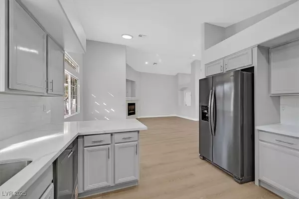 Las Vegas, NV 89118,5551 Kildare CT