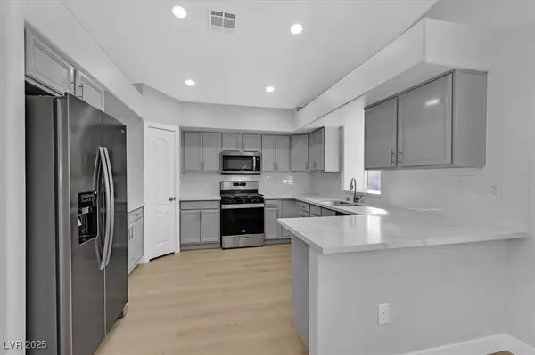 Las Vegas, NV 89118,5551 Kildare CT