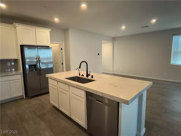 Las Vegas, NV 89166,10674 Bowmore AVE