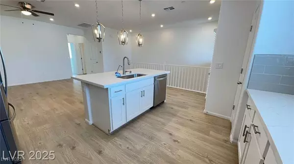 Henderson, NV 89015,322 Cymbal PL