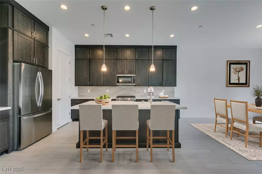 Las Vegas, NV 89166,9993 Skye Gazer AVE